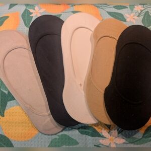 Women's Brand New Five Pack Of Invisible Socks.